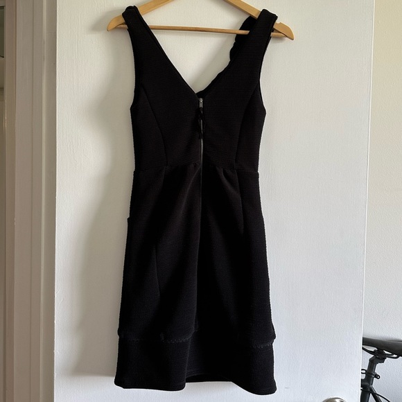 Anthropologie Maeve Black Ruffle Ottoman Cocktail Dress Size XS EUC - Picture 7 of 13